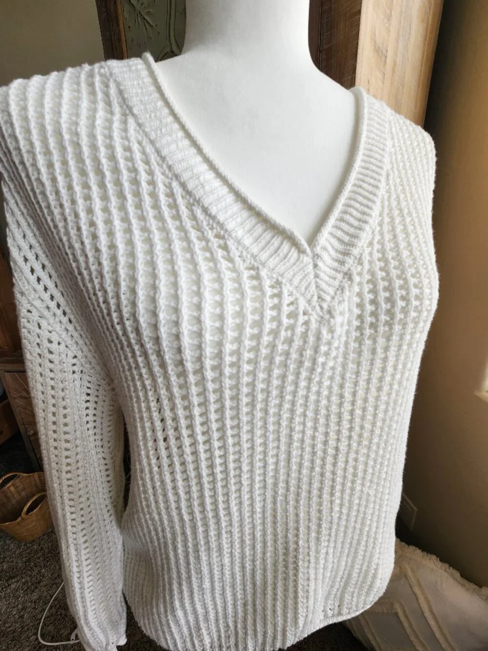 Soft Surroundings Open Knit Drop Shoulder Loose Fit V-Neck Sweater | Small
